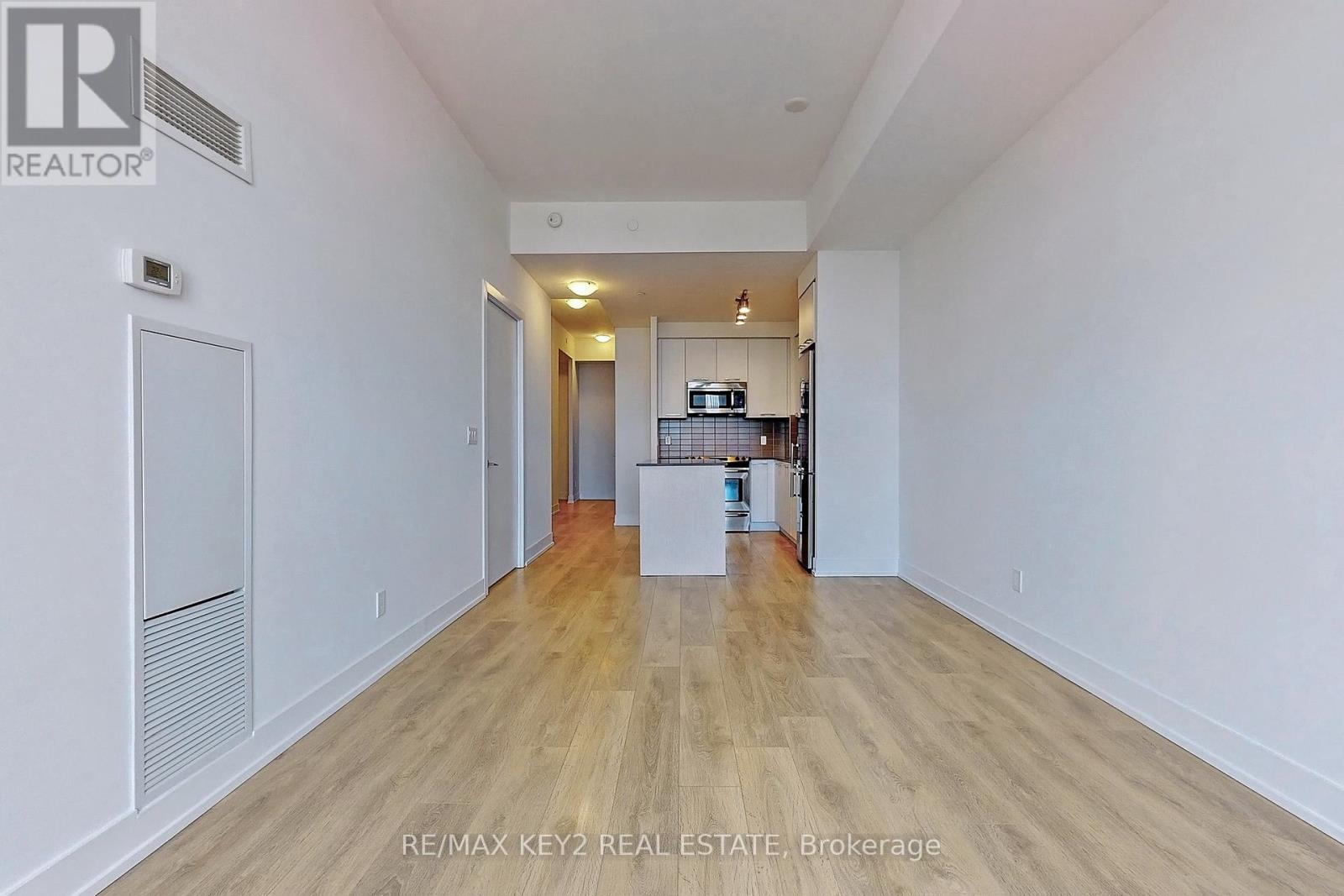 Photo 20 of 735 9471 Yonge Street, Richmond Hill ON