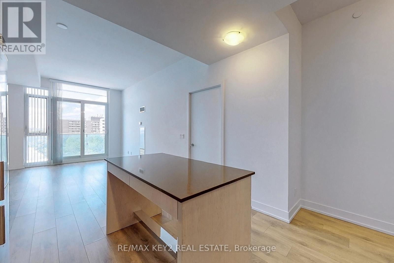 Photo 41 of 735 9471 Yonge Street, Richmond Hill ON