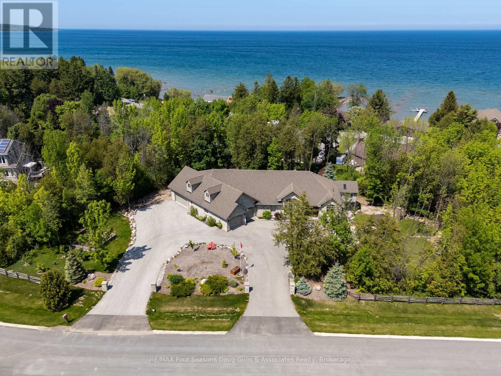 Photo 27 of 135 Algonquin Drive, Meaford ON
