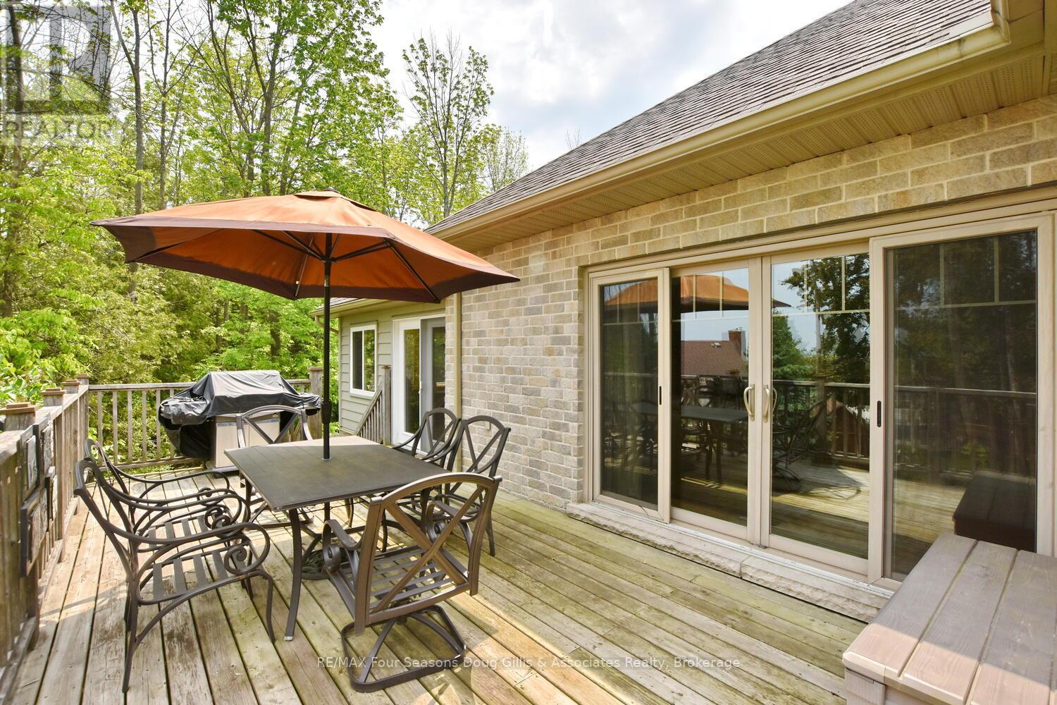 Photo 4 of 135 Algonquin Drive, Meaford ON