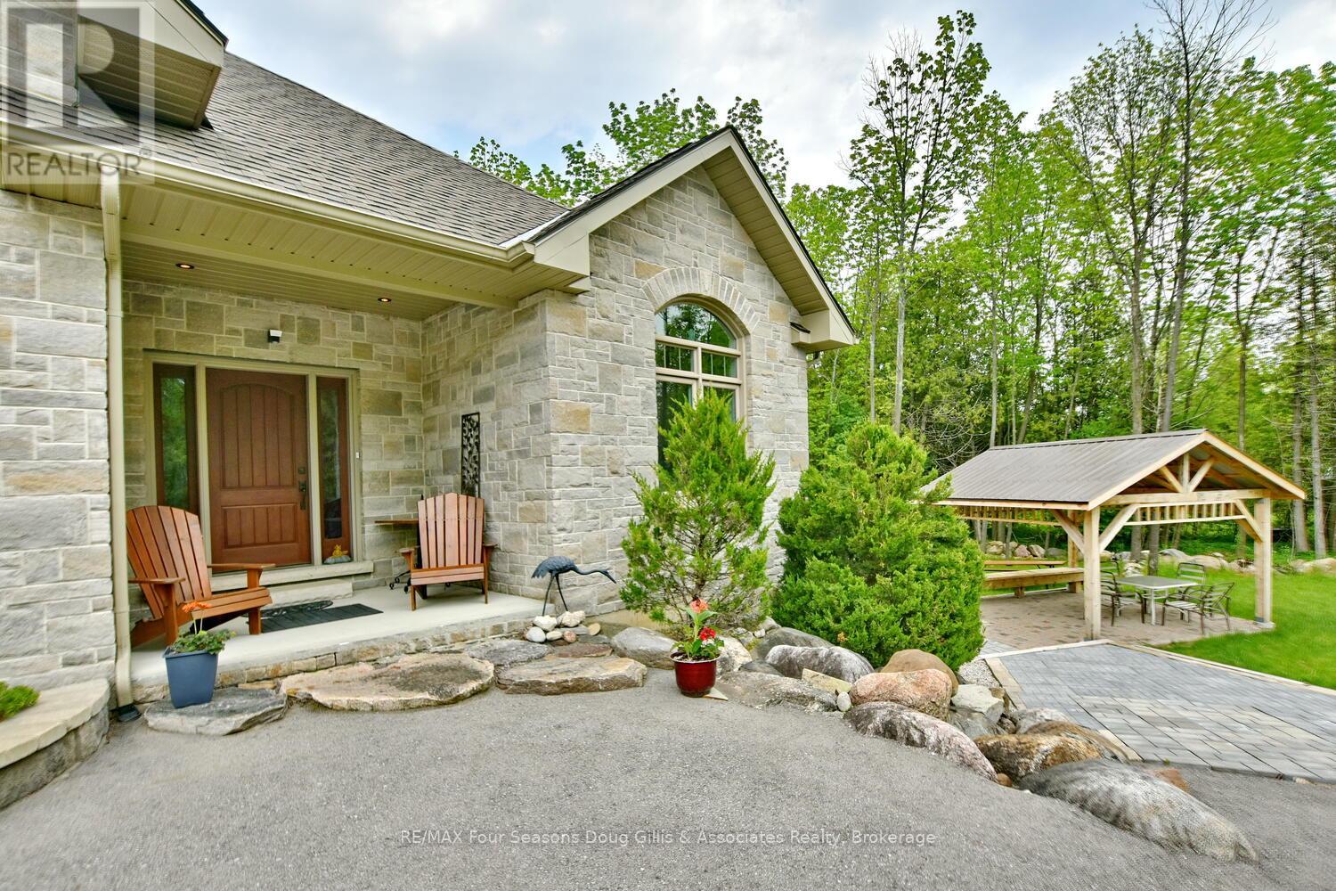Photo 19 of 135 Algonquin Drive, Meaford ON