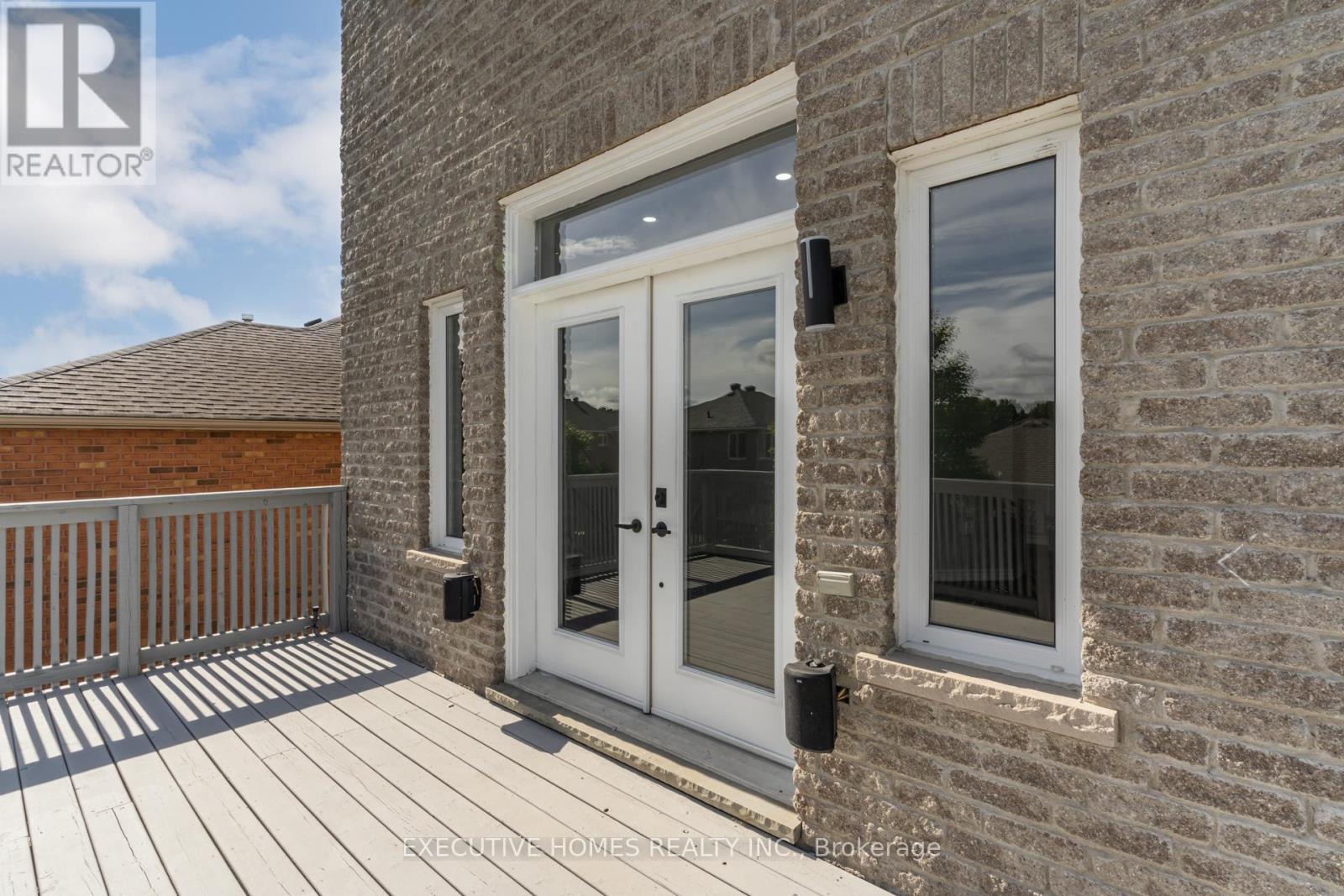 Photo 15 of 254 Livingstone Street E, Barrie ON