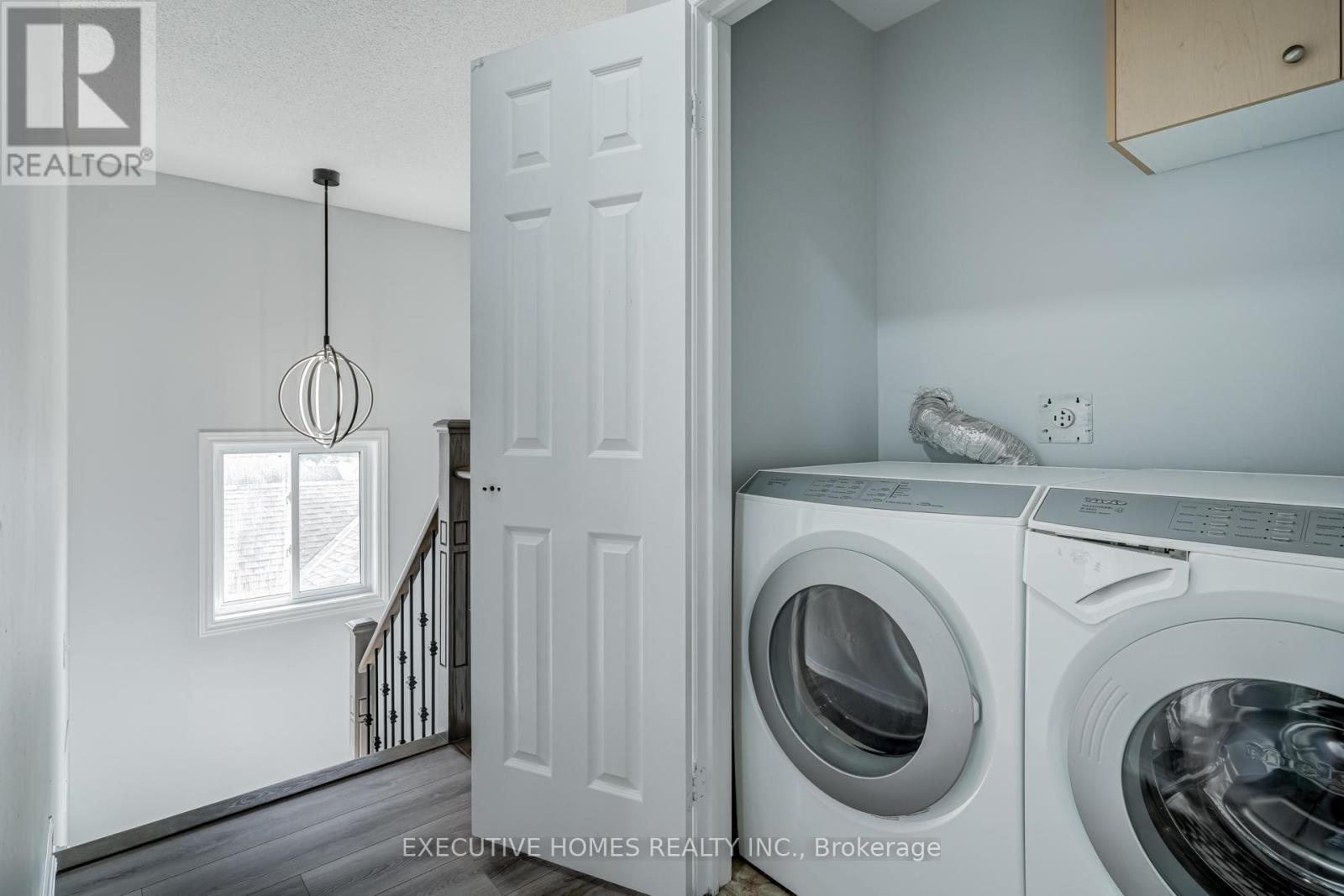 Photo 19 of 254 Livingstone Street E, Barrie ON