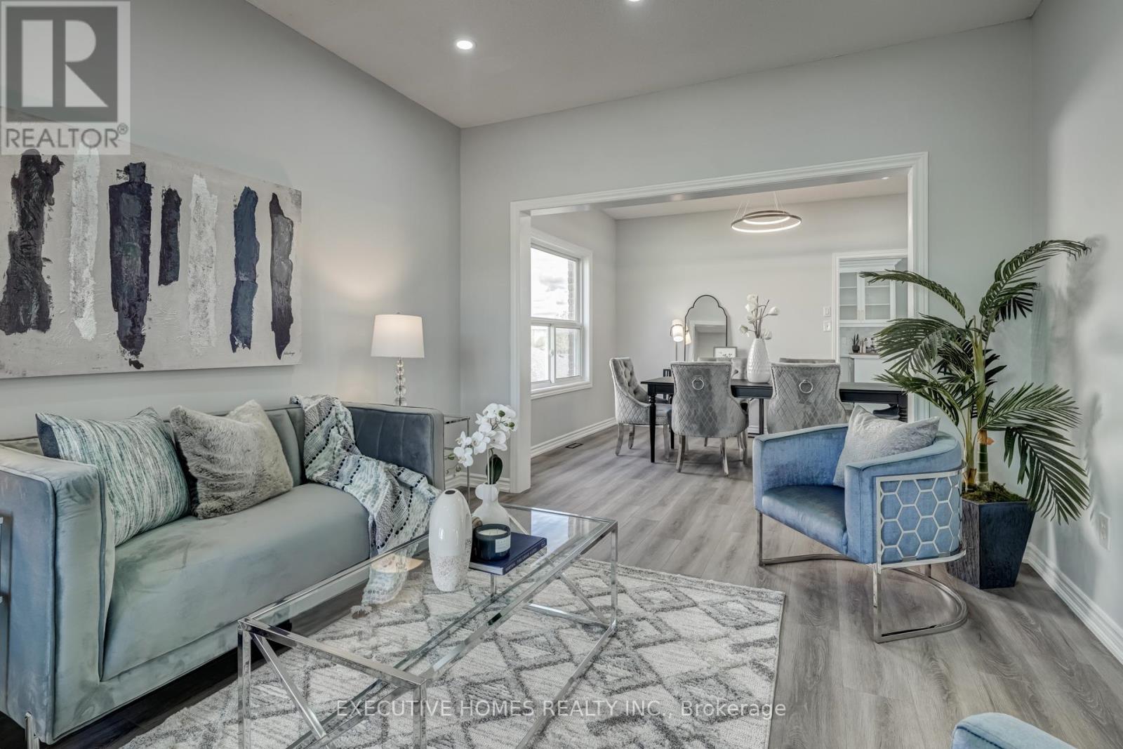 Photo 13 of 254 Livingstone Street E, Barrie ON