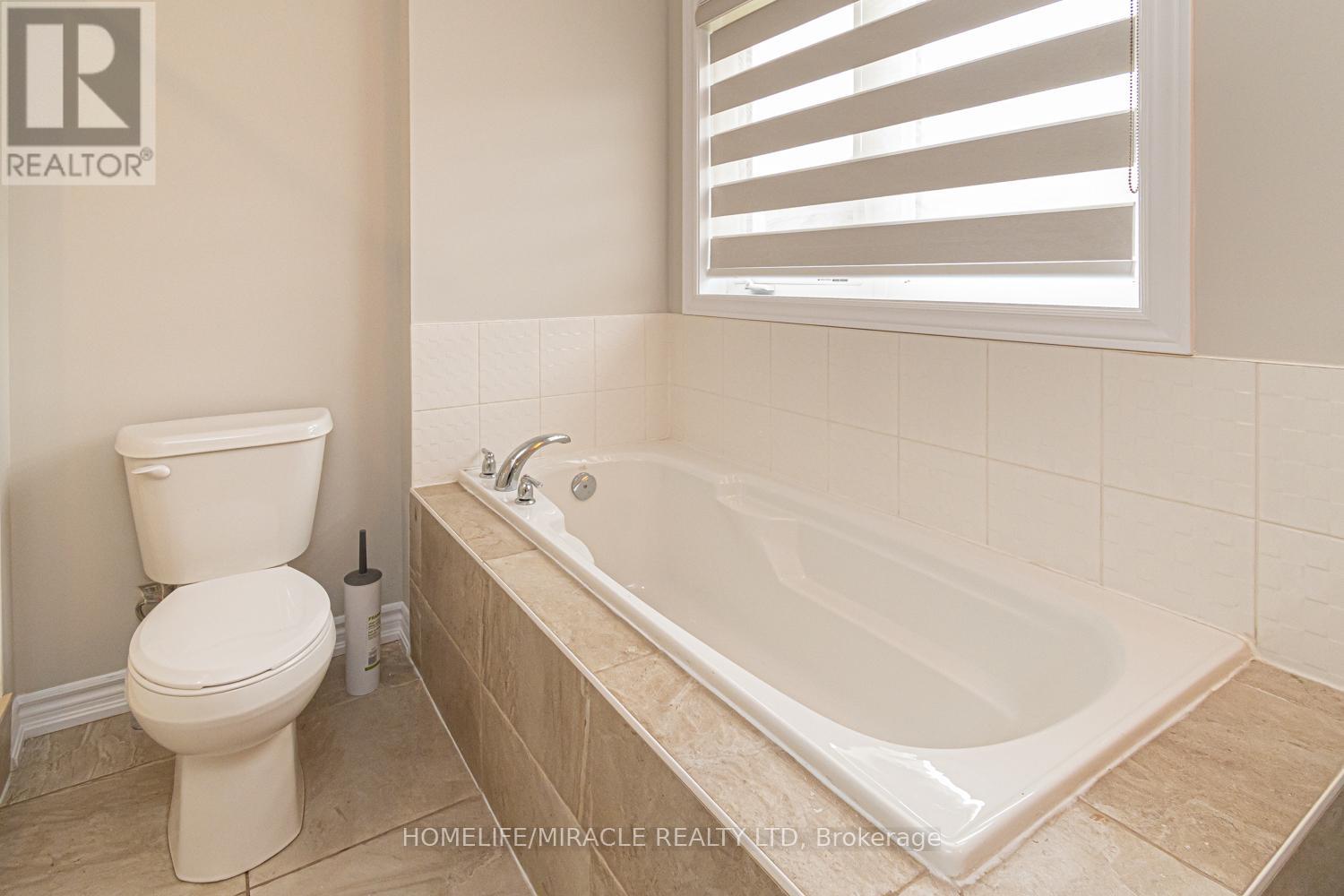 Photo 14 of 35 Bannister Road, Barrie ON