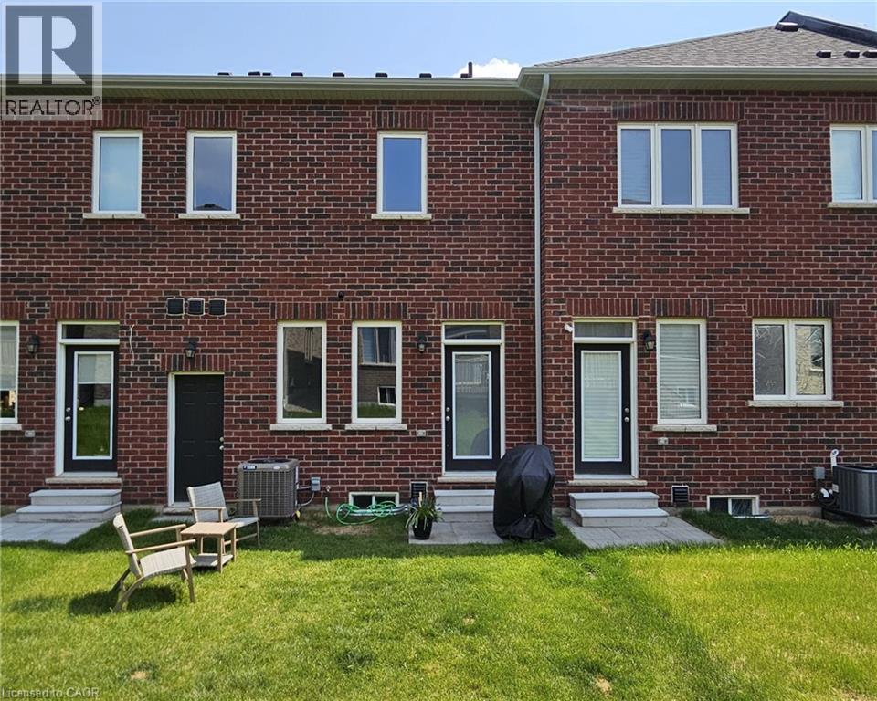 Photo 11 of 11 Gledhill Crescent, Cambridge ON
