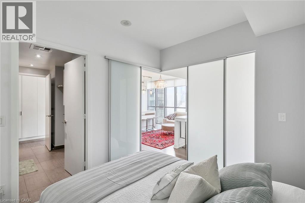 Photo 26 of 110 Charles Street E Unit 2604, Toronto ON