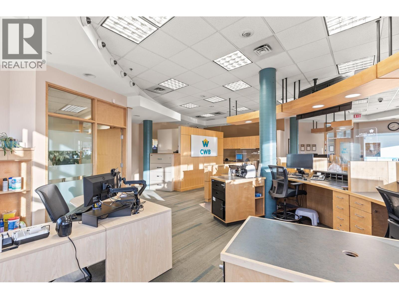 100 1674 Bertram Street, Kelowna