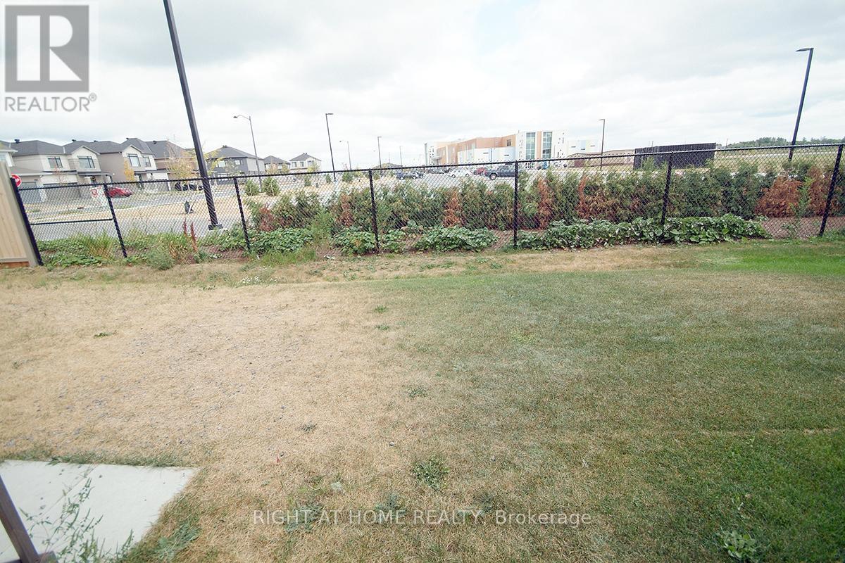 Photo 13 of 205 Finsbury Avenue, Ottawa ON