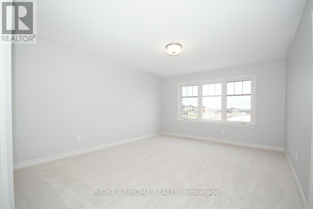 Photo 16 of 205 Finsbury Avenue, Ottawa ON