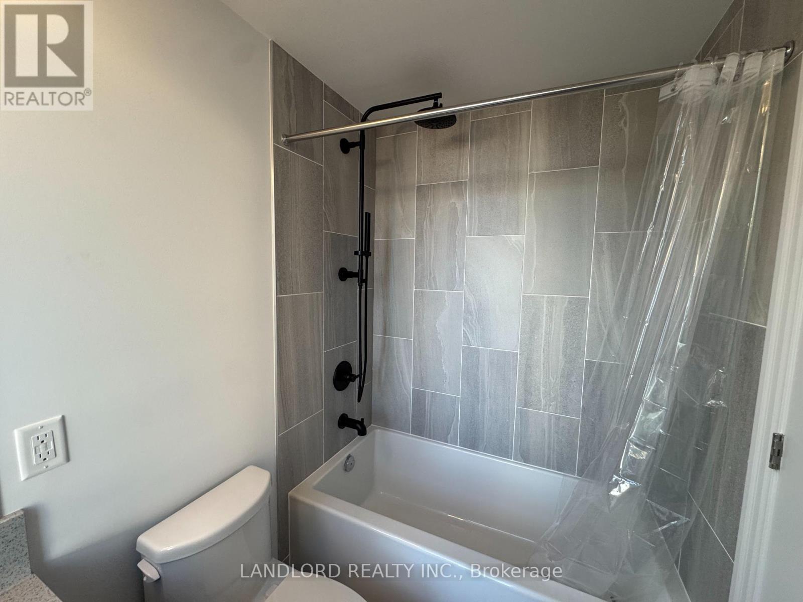 Photo 1 of 1204 30 Elm Drive W, Mississauga ON
