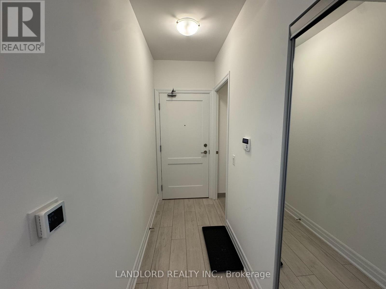 Photo 11 of 1204 30 Elm Drive W, Mississauga ON