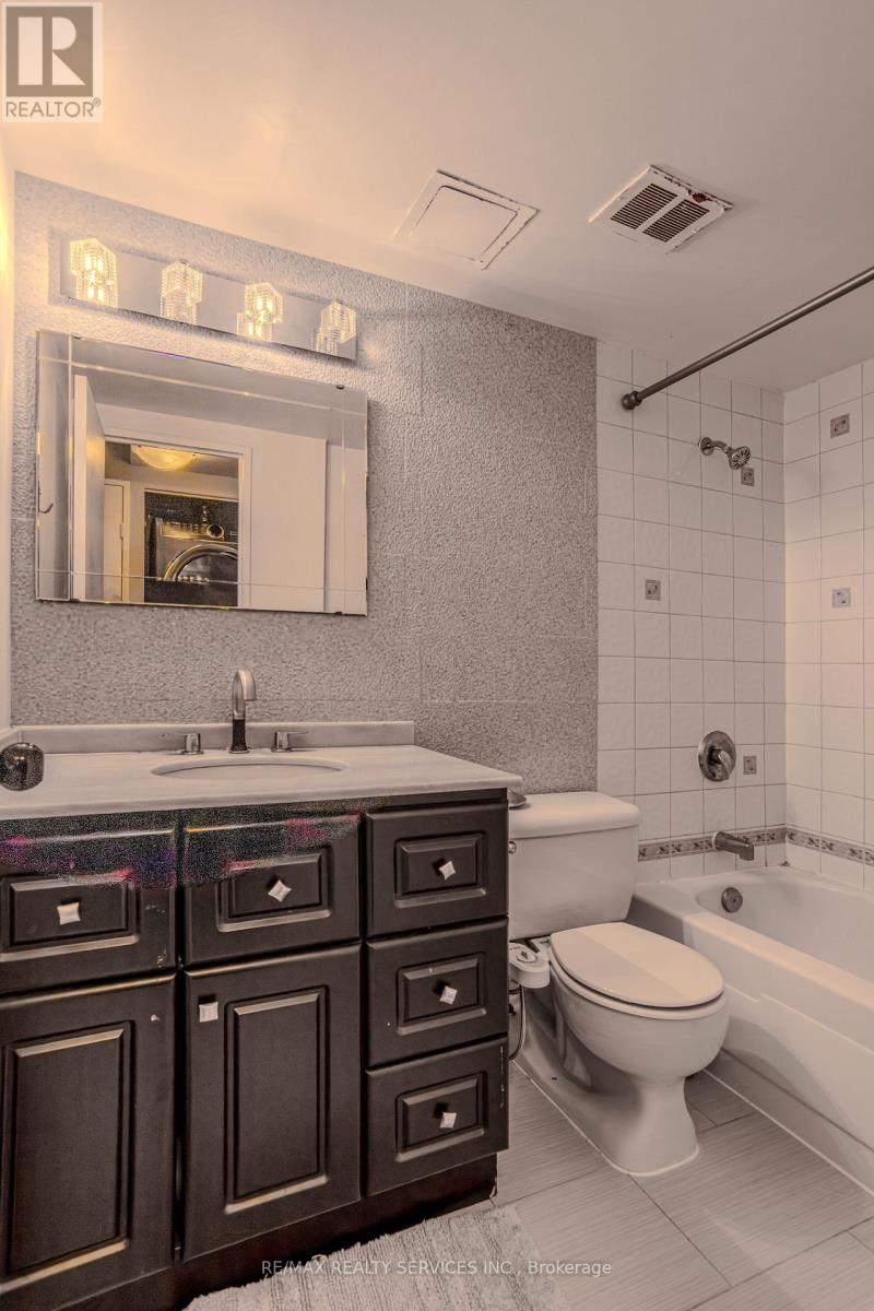 Photo 12 of 1501 20 Mississauga Valley Boulevard, Mississauga ON