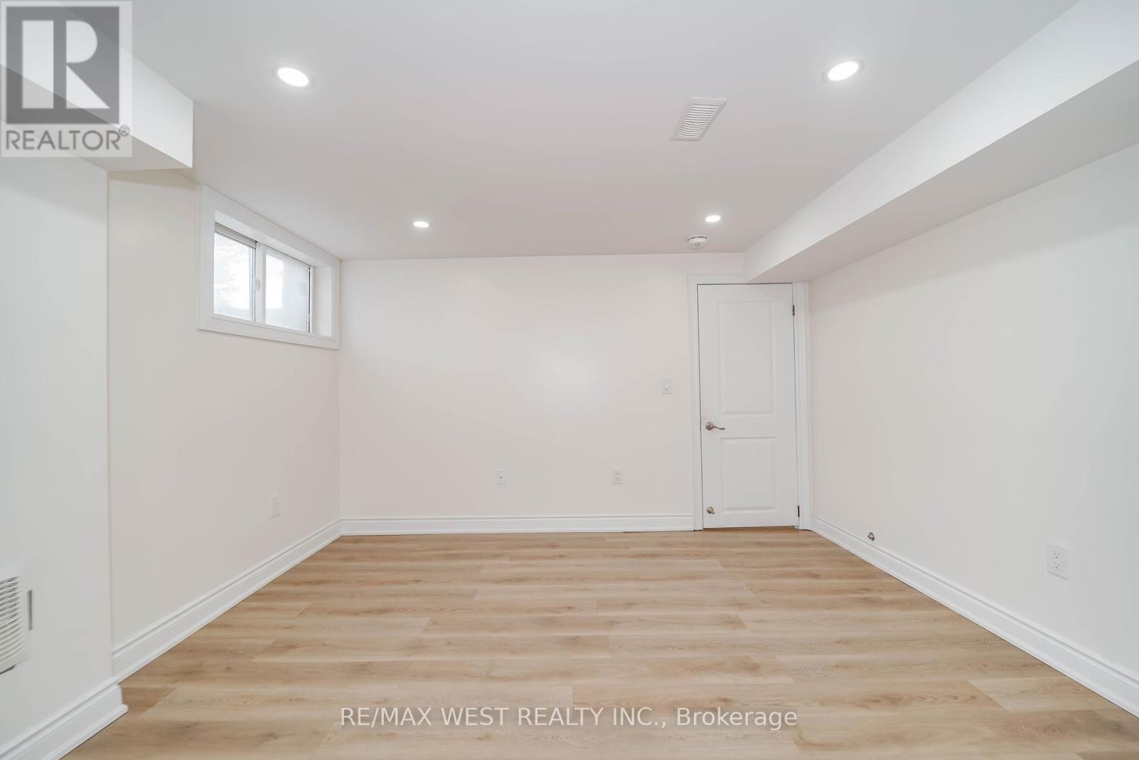 Photo 15 of 106 Celestine Drive, Toronto ON