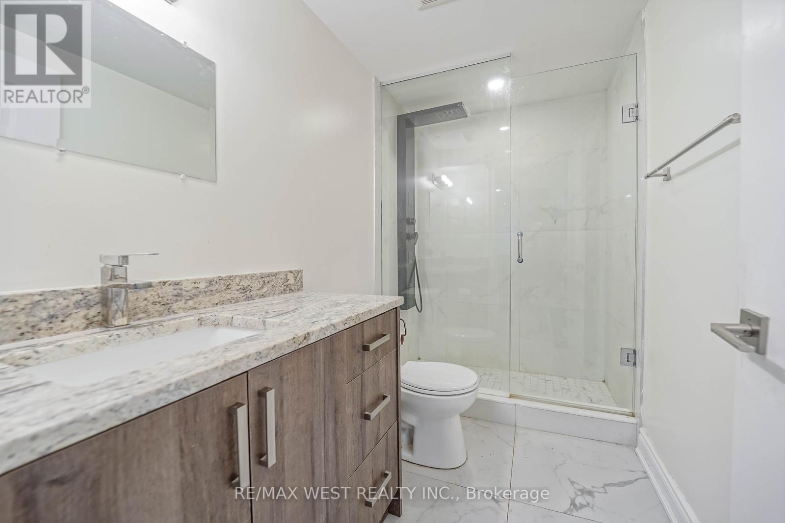 Photo 3 of 106 Celestine Drive, Toronto ON