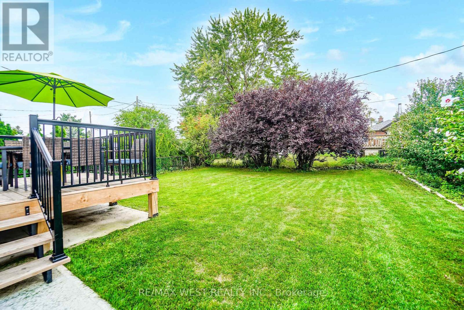 Photo 4 of 106 Celestine Drive, Toronto ON