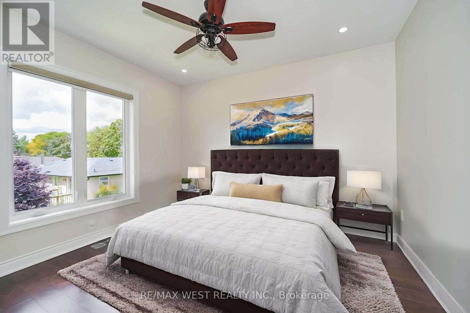 Photo 16 of 106 Celestine Drive, Toronto ON