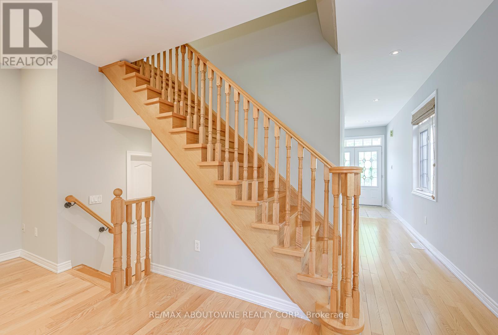 Photo 11 of 1254 Craigleith Road, Oakville ON