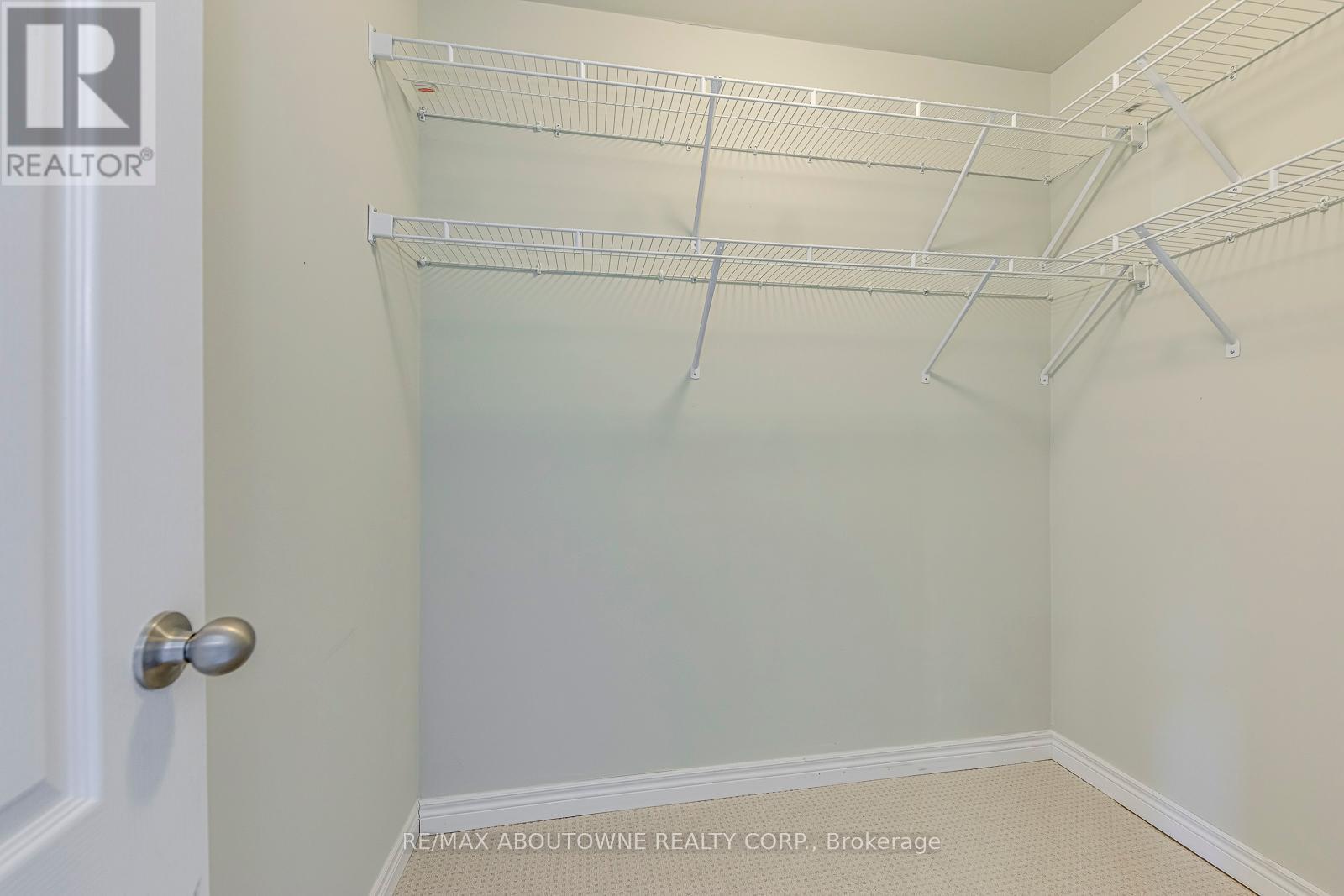 Photo 10 of 1254 Craigleith Road, Oakville ON