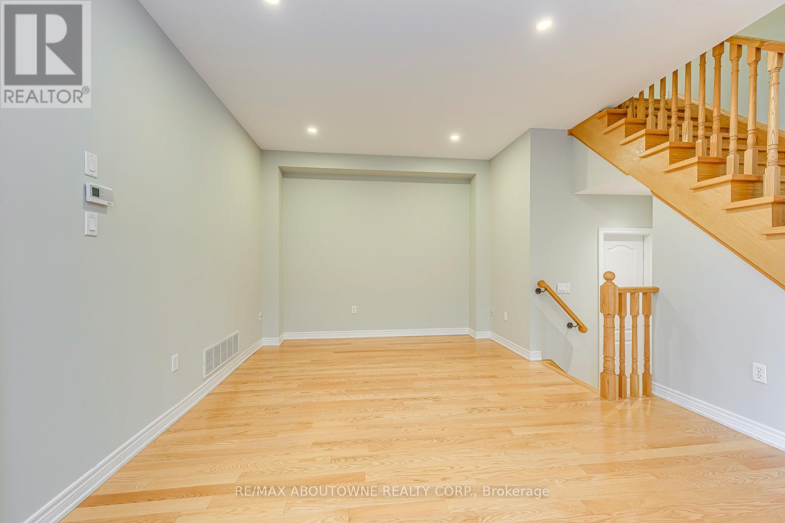 Photo 25 of 1254 Craigleith Road, Oakville ON