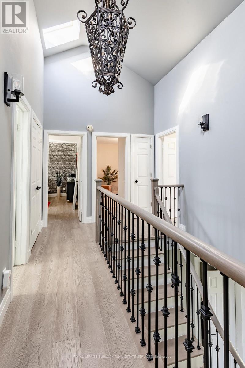 Photo 47 of 1486 Myron Drive, Mississauga ON