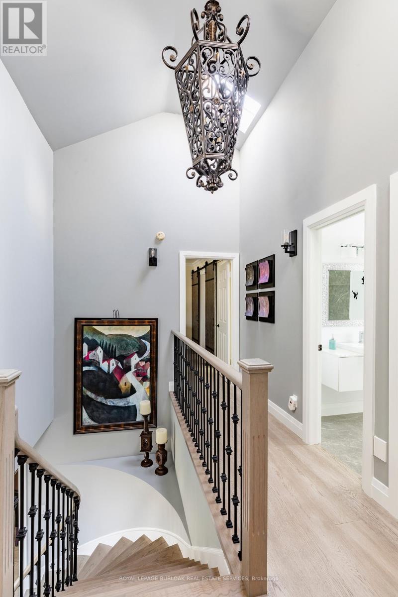 Photo 42 of 1486 Myron Drive, Mississauga ON