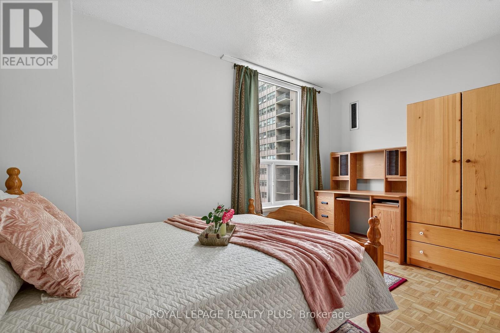 Photo 7 of 1802 85 Emmett Avenue, Toronto ON