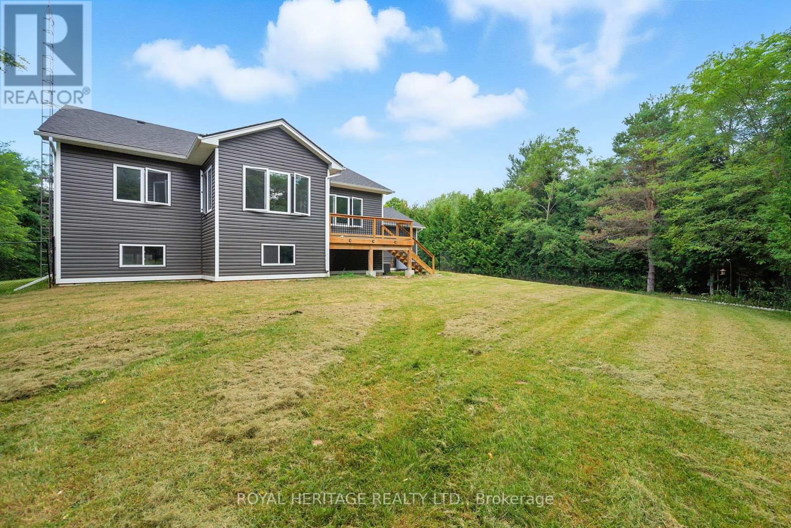 Photo 10 of 827 Dingman Road, Cramahe ON