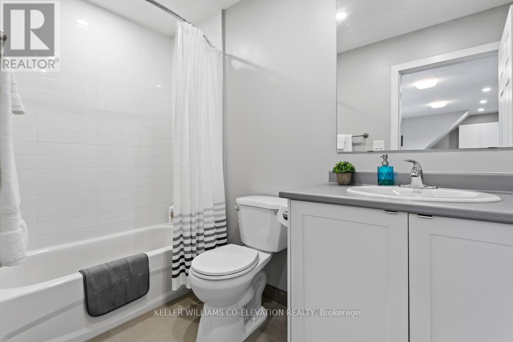 Photo 25 of 5 164 168 Picton Street E, Hamilton ON