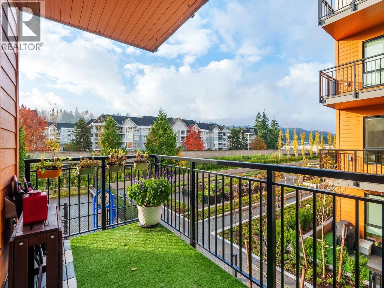 Photo 11 of 329 55 Klahanie Drive, Port Moody BC