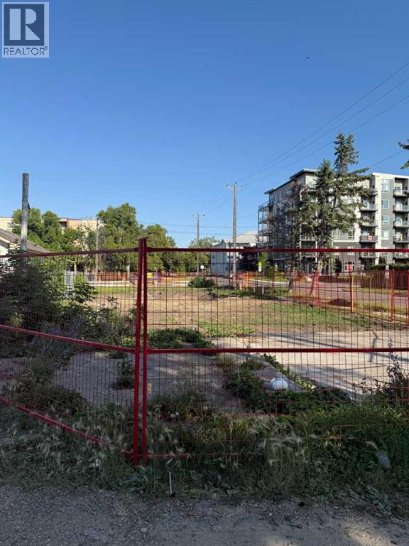 Photo 10 of 4602 48 Avenue, Red Deer AB