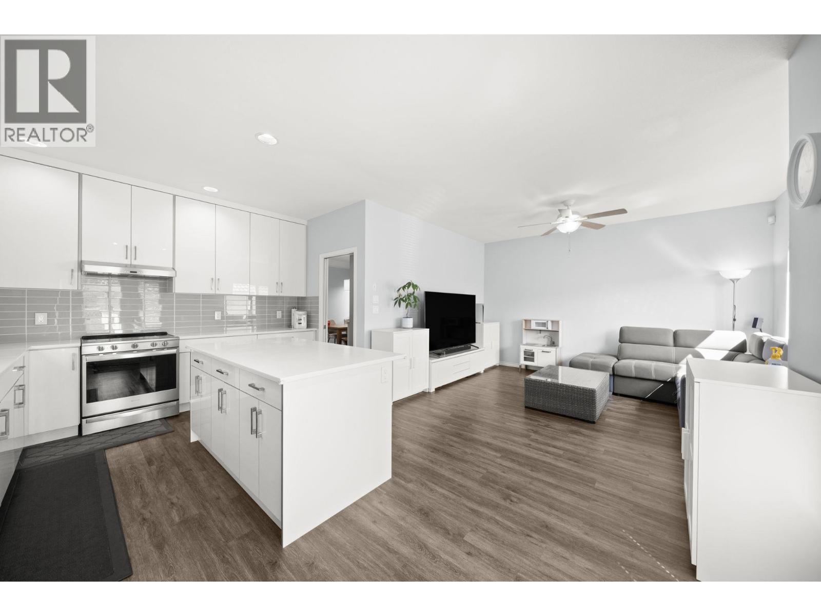 Photo 10 of 4380 No 5 Road, Richmond BC