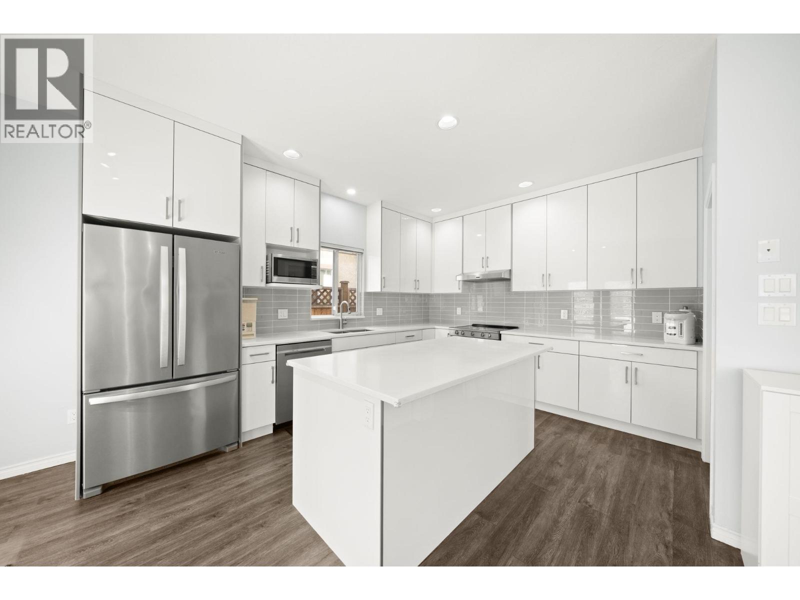 Photo 7 of 4380 No 5 Road, Richmond BC