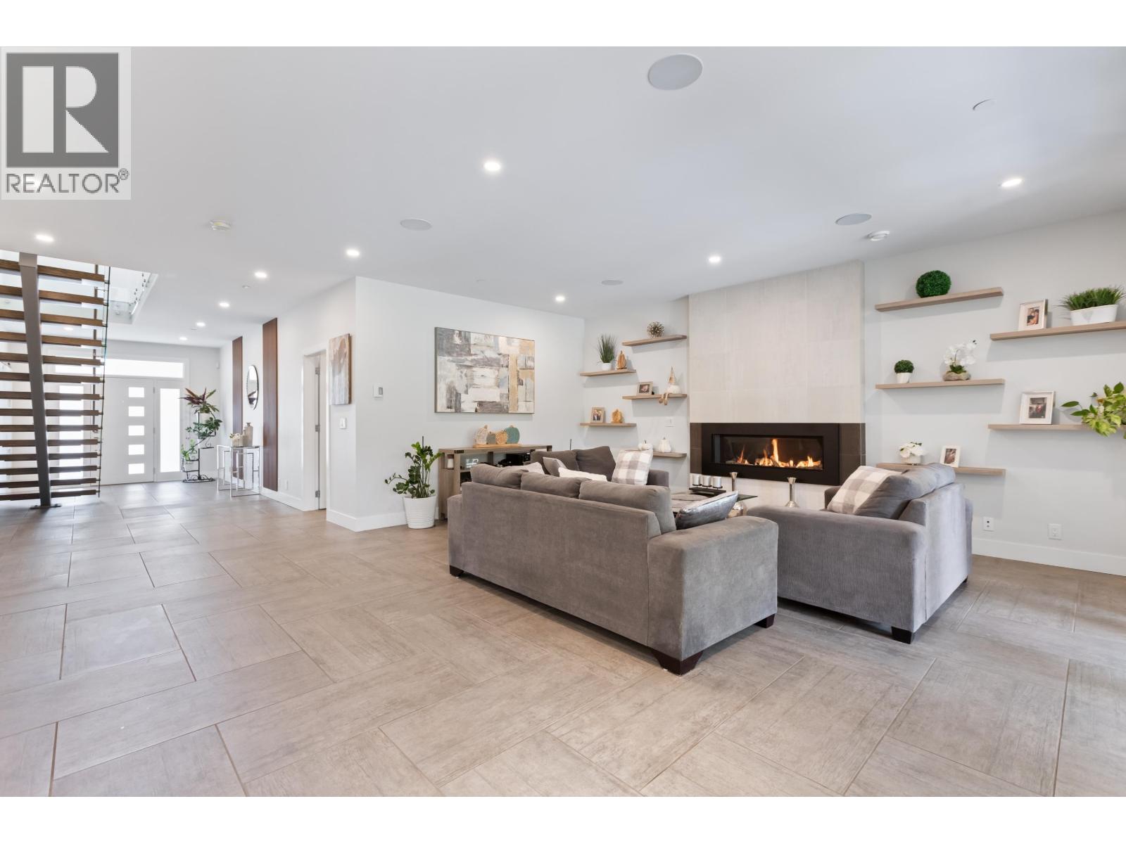 Photo 10 of 12667 227 Street, Maple Ridge BC