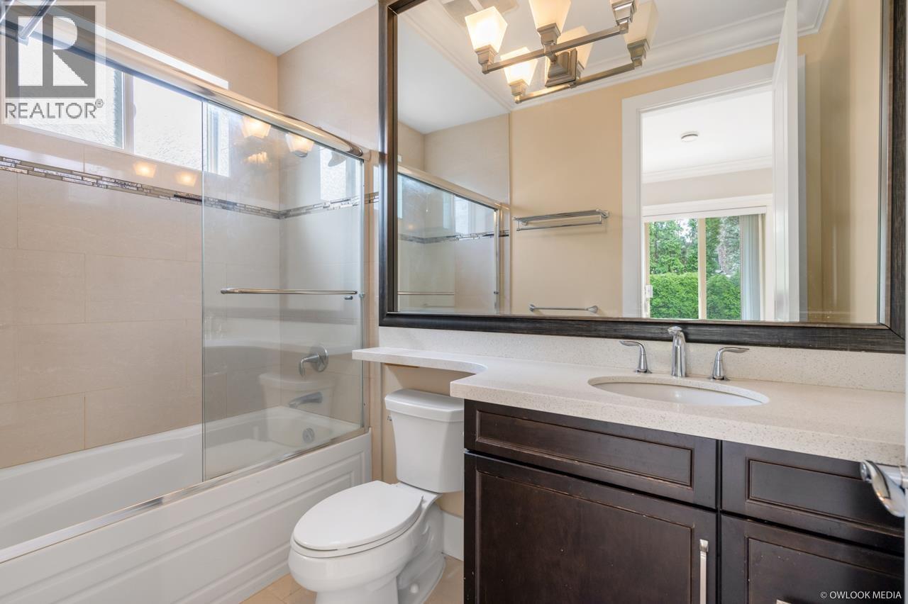 Photo 11 of 5500 Chemainu Drive, Richmond BC