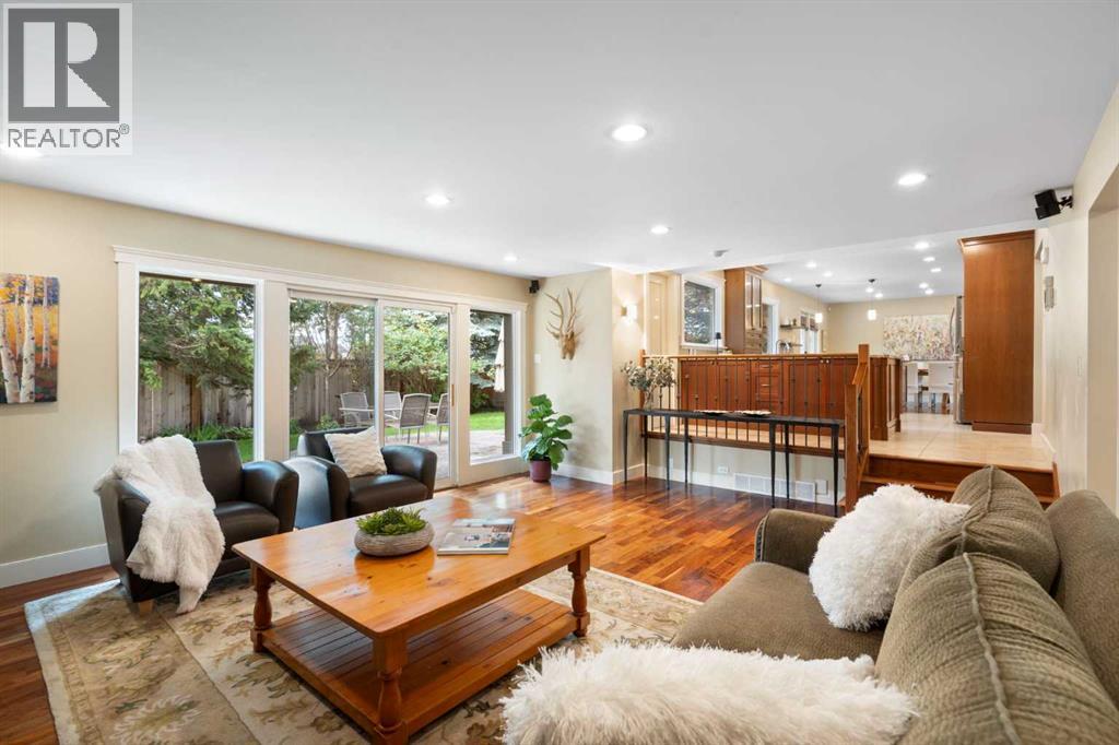 Photo 12 of 419 Willamina Crescent Se, Calgary AB