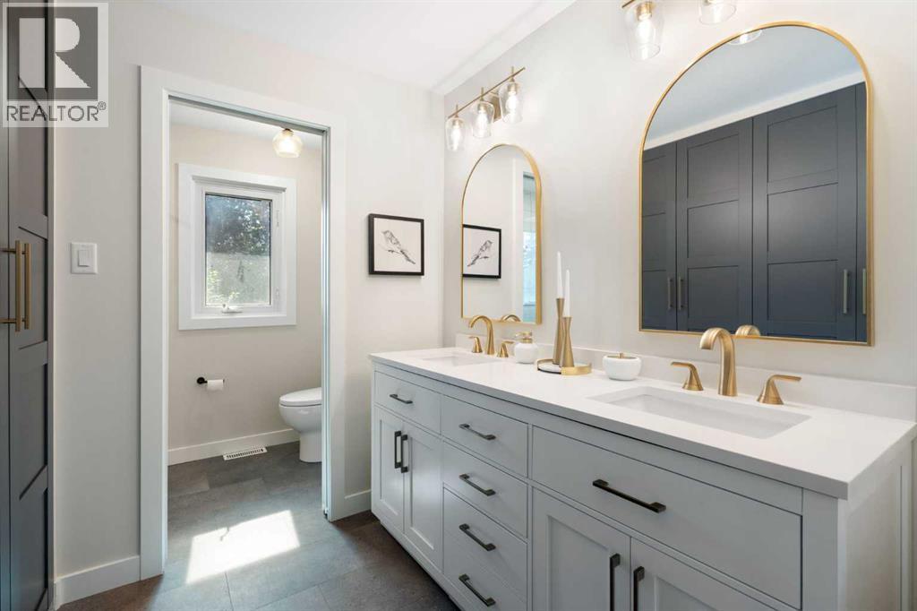 Photo 36 of 419 Willamina Crescent Se, Calgary AB