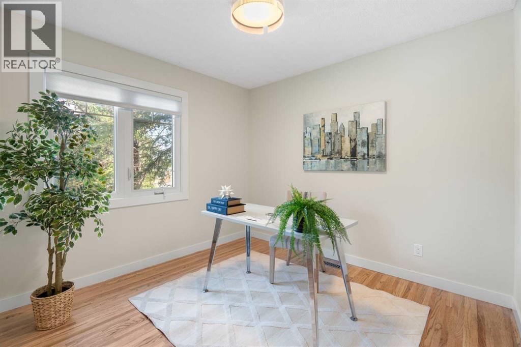 Photo 8 of 419 Willamina Crescent Se, Calgary AB