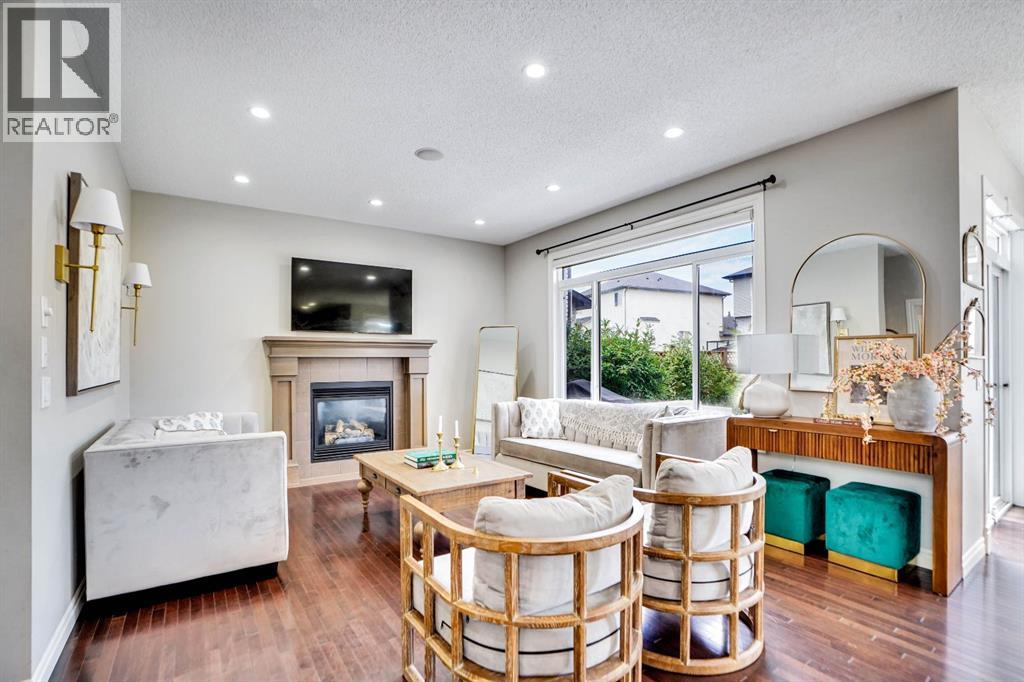 Photo 9 of 117 Hawkmere Place, Chestermere AB