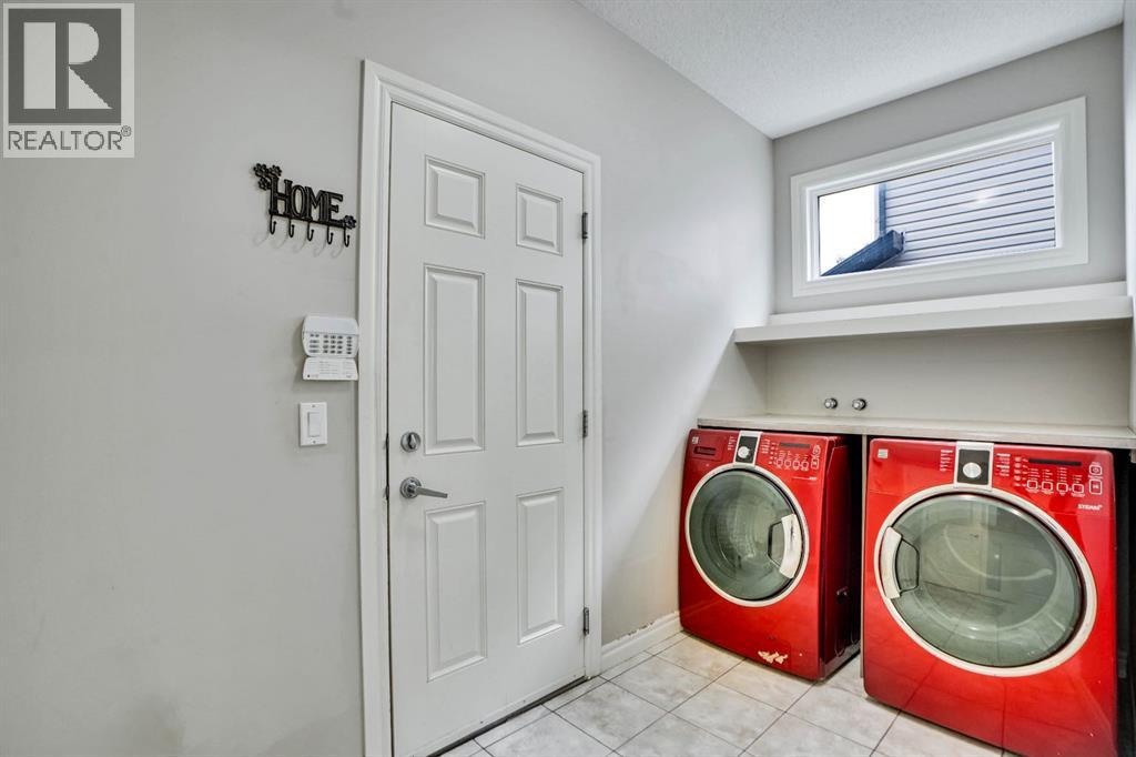 Photo 17 of 117 Hawkmere Place, Chestermere AB