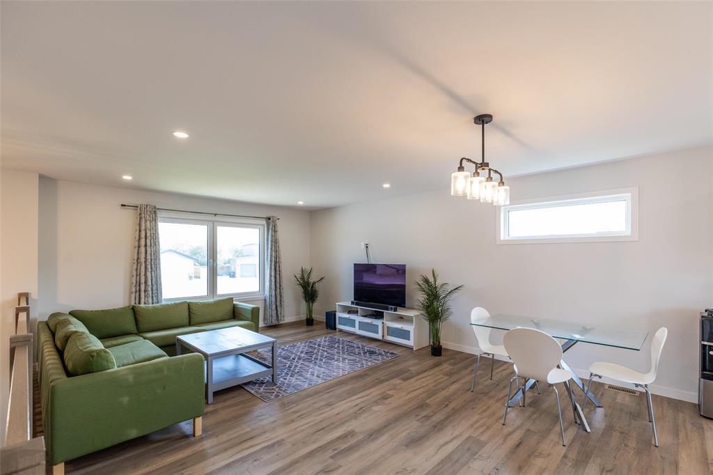 Photo 7 of 35 Mara Cove, Kleefeld MB