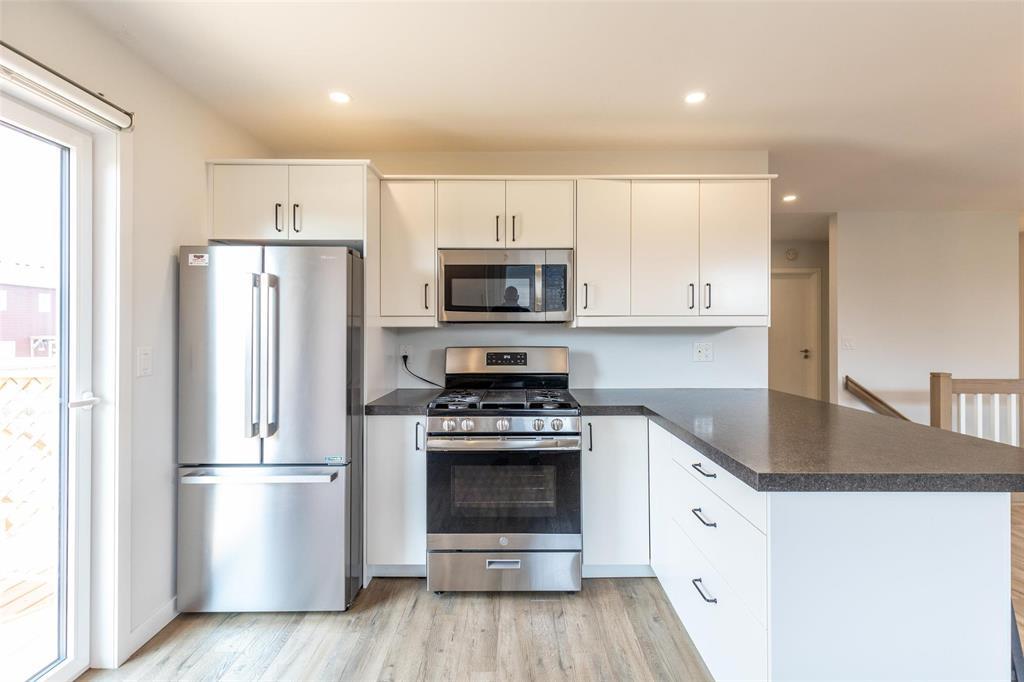 Photo 8 of 35 Mara Cove, Kleefeld MB