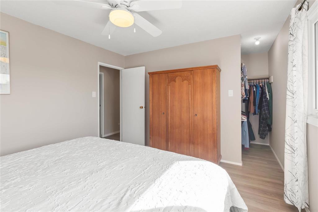 Photo 22 of 210 Hazelwood Crescent, Winnipeg MB