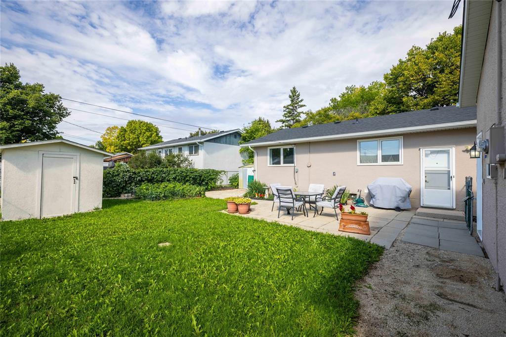 Photo 38 of 210 Hazelwood Crescent, Winnipeg MB