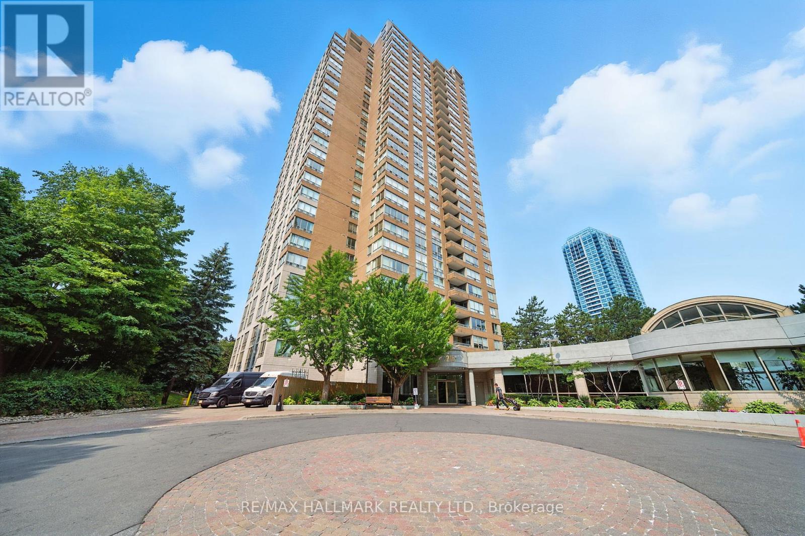Photo 20 of 2002 215 Wynford Drive, Toronto ON