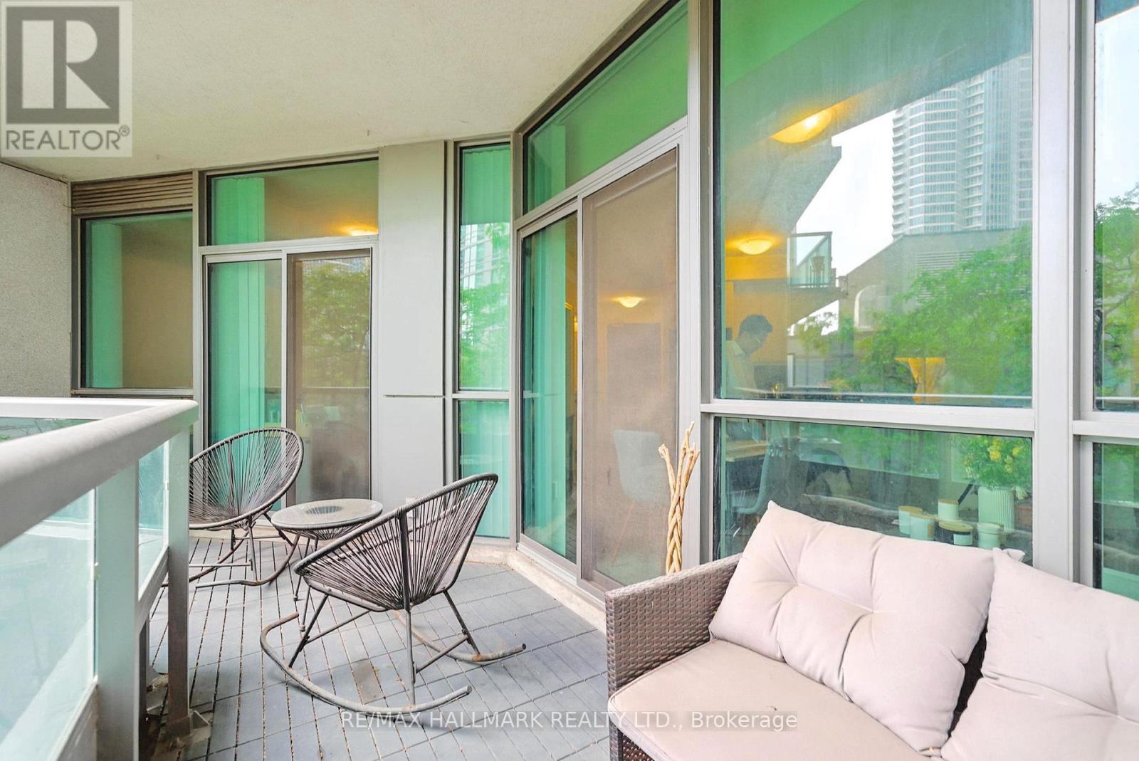 Photo 25 of 301 25 Lower Simcoe Street, Toronto ON