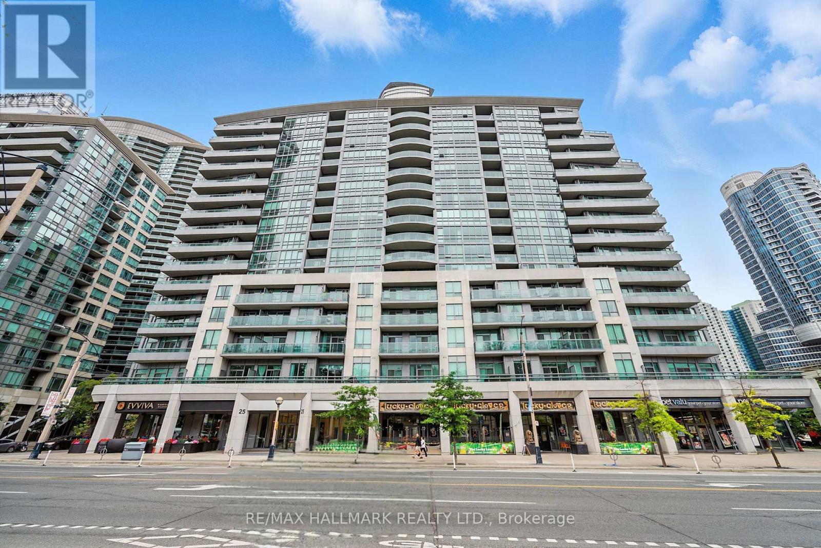 Photo 2 of 301 25 Lower Simcoe Street, Toronto ON