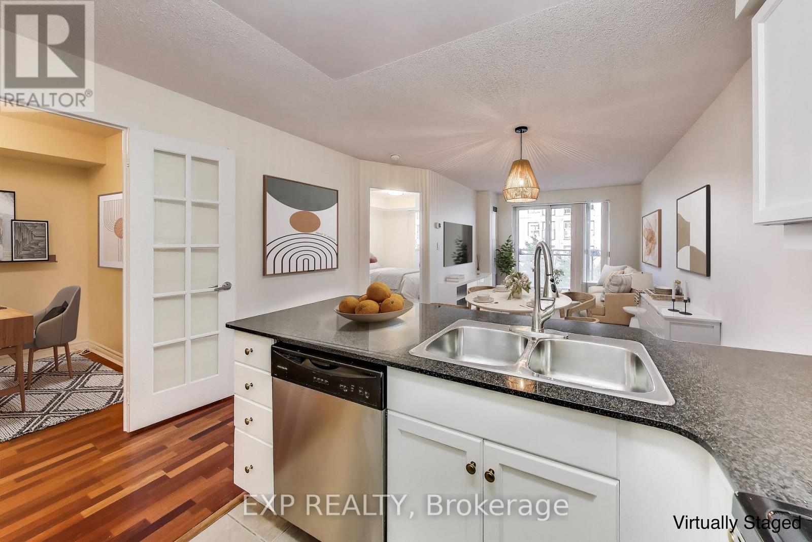 Photo 17 of 510 19 Barberry Place, Toronto ON
