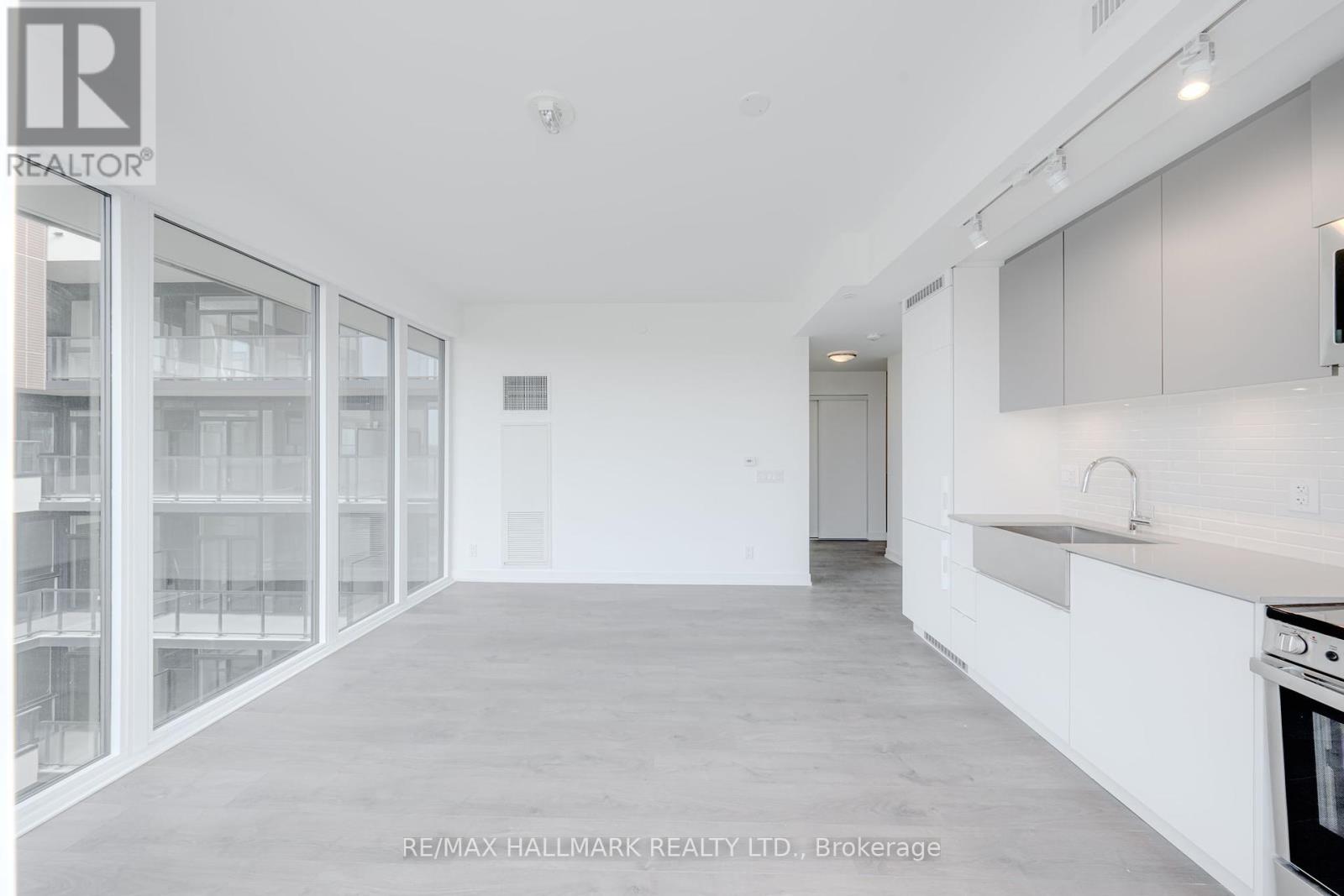 Photo 15 of 1208 270 Dufferin Street W, Toronto ON