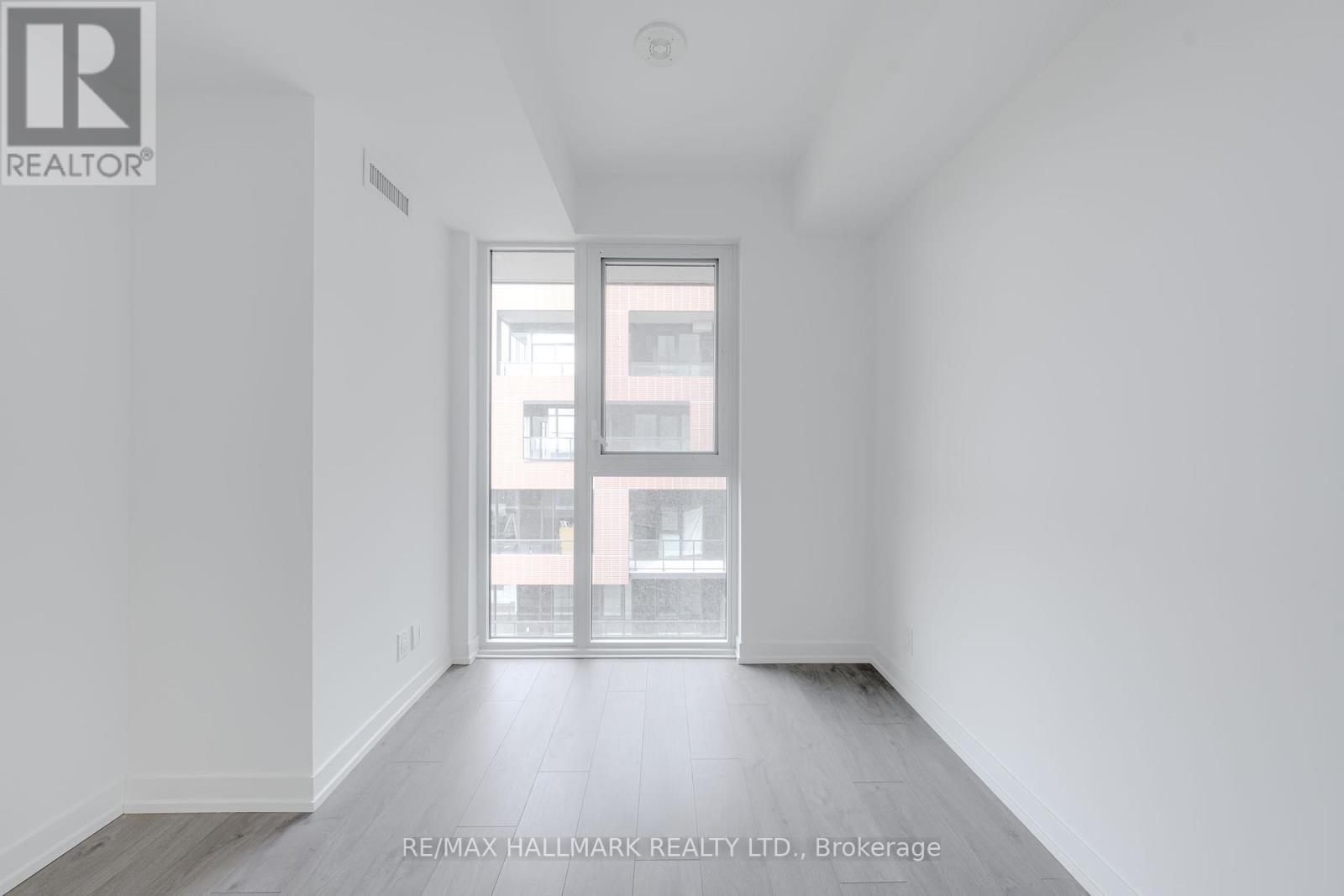 Photo 24 of 1208 270 Dufferin Street W, Toronto ON
